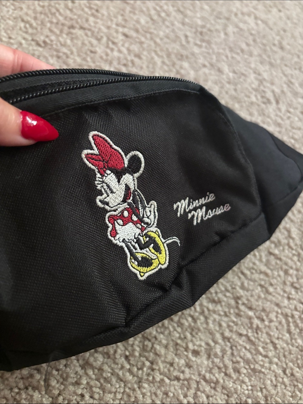 Disney Minnie Mouse Fanny Pack - Picture 7 of 7